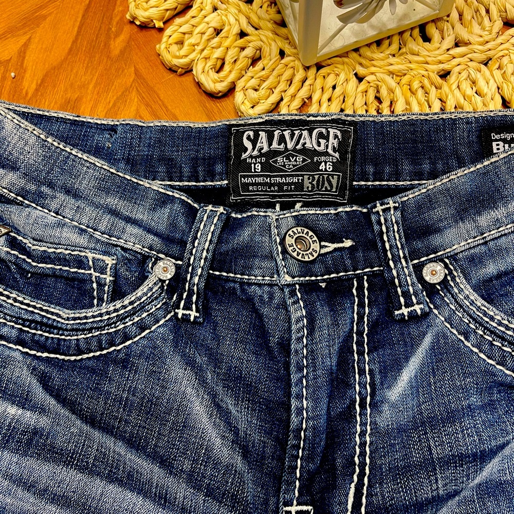 Buckle jeans